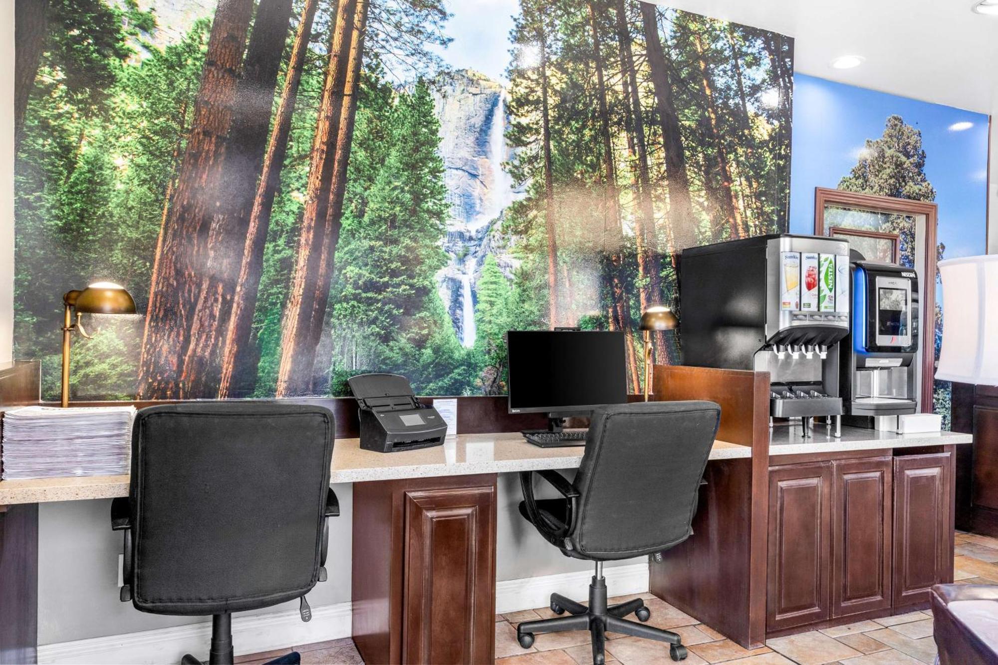 Western Yosemite Way Station Hotel 3*