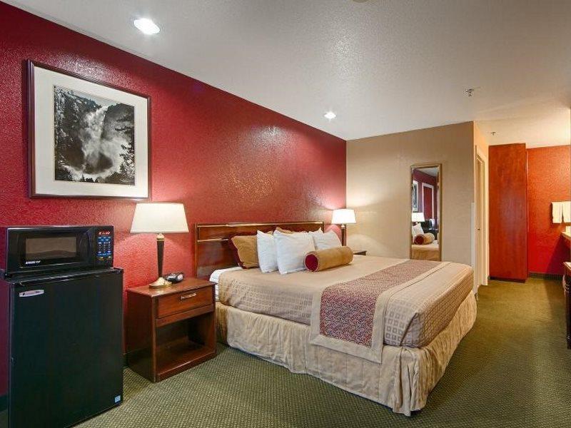 Hotel Western Yosemite Way Station 3*