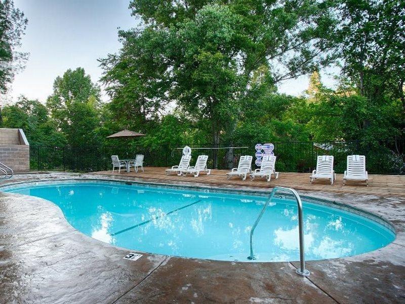 Hotel Western Yosemite Way Station 3*