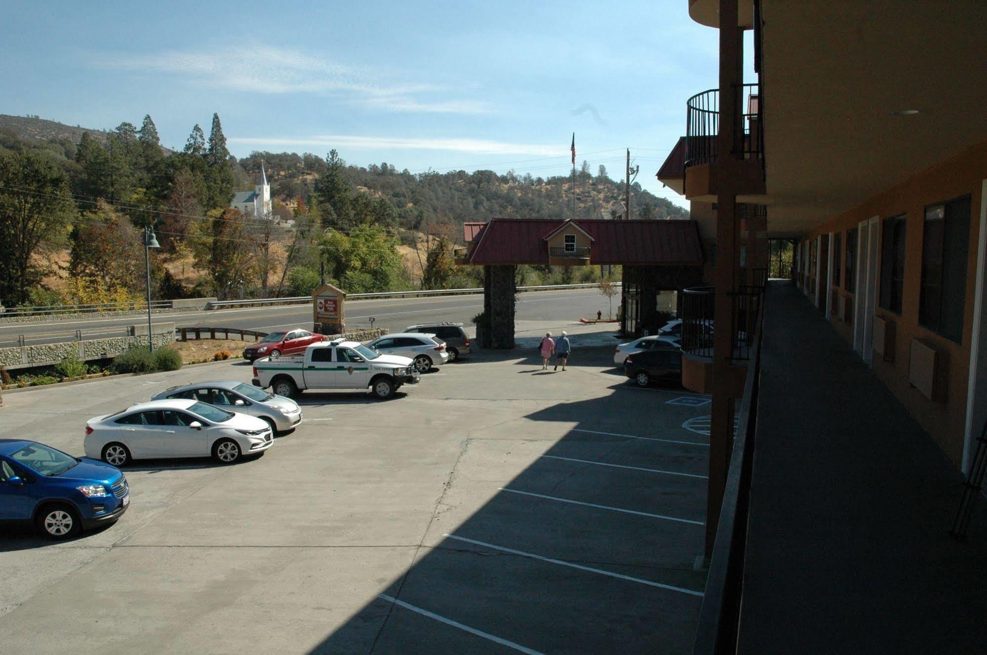 Western Yosemite Way Station Hotel 3*
